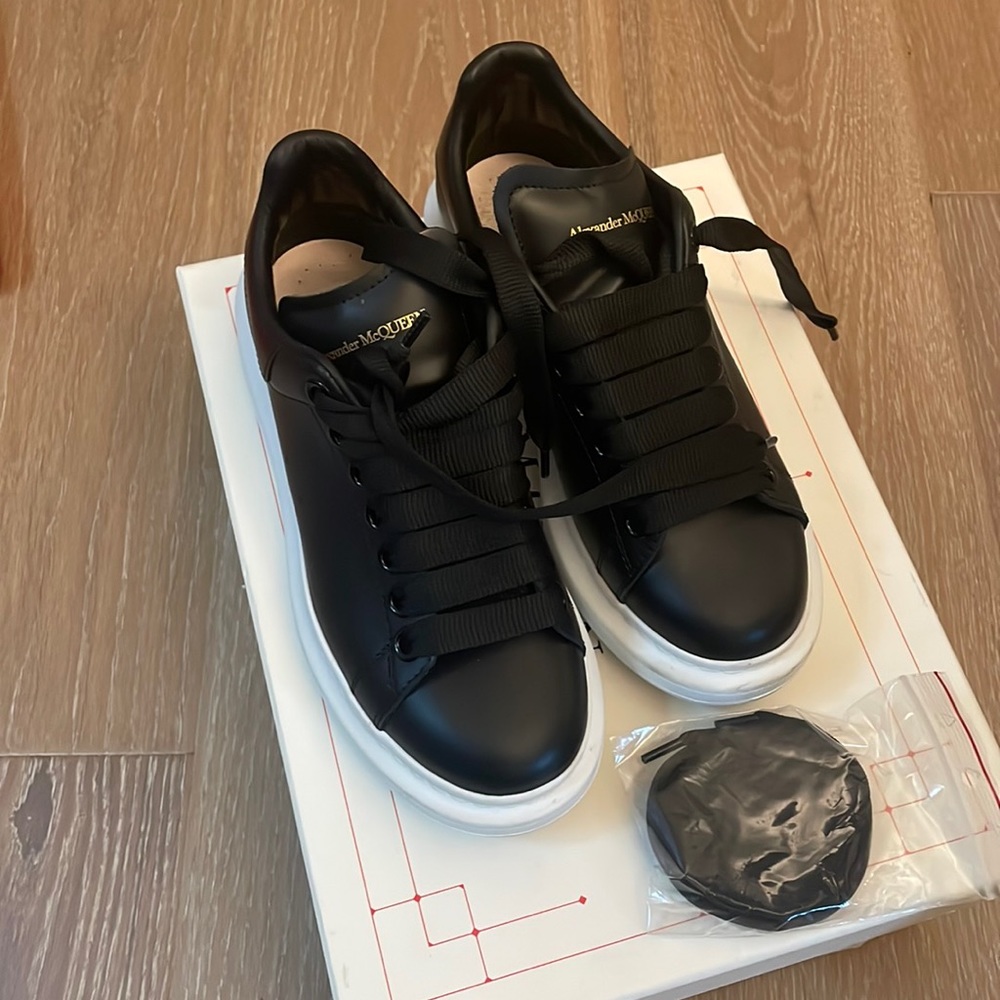Alexander McQueen Sneaker